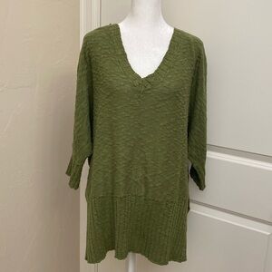 Soybu Tunic Sweater Women’s L Green oversized batwing sleeve side vents Cotton